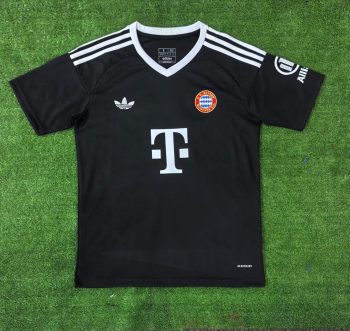 24-25 Bayern goalkeeper Custom name and number