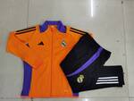 Long pull Real Madrid yellow. -Real Madrid