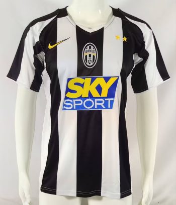 Retro Juve 04-05 home Custom name and number