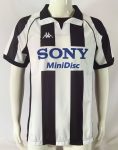 Retro Juve 97-98 home