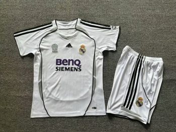 Retro children's wear Real Madrid 06-07 home customize name and number