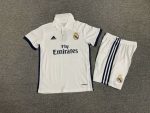 Retro kids wear Real Madrid 16-17 home