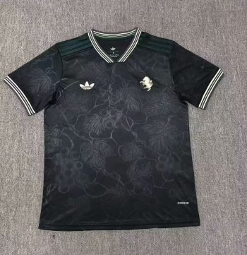 Juventus 25-26 away