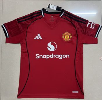 Manchester United 25-26 home court