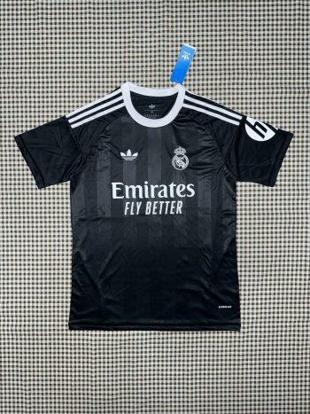 Real Madrid 25-26 goalkeeper black